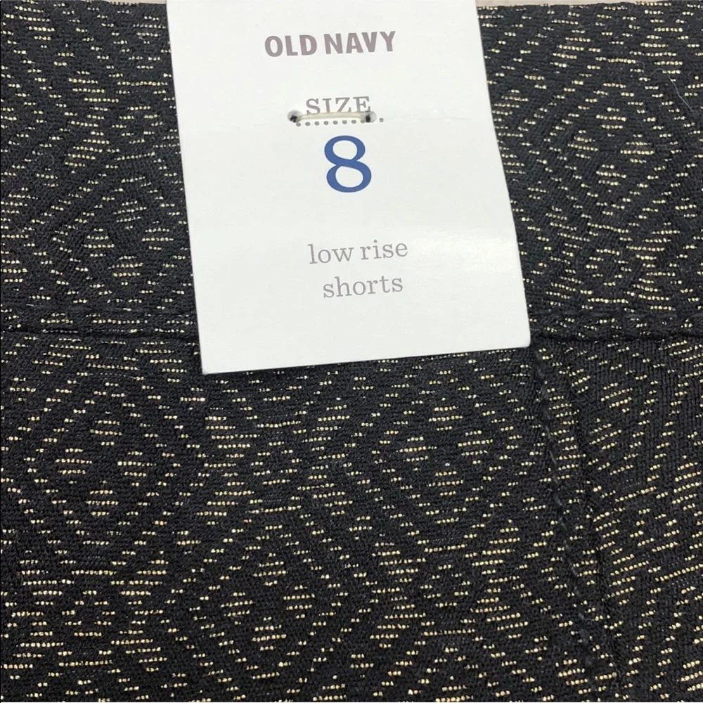 Old Navy low rise pocketed 3” inseam black with gold shorts